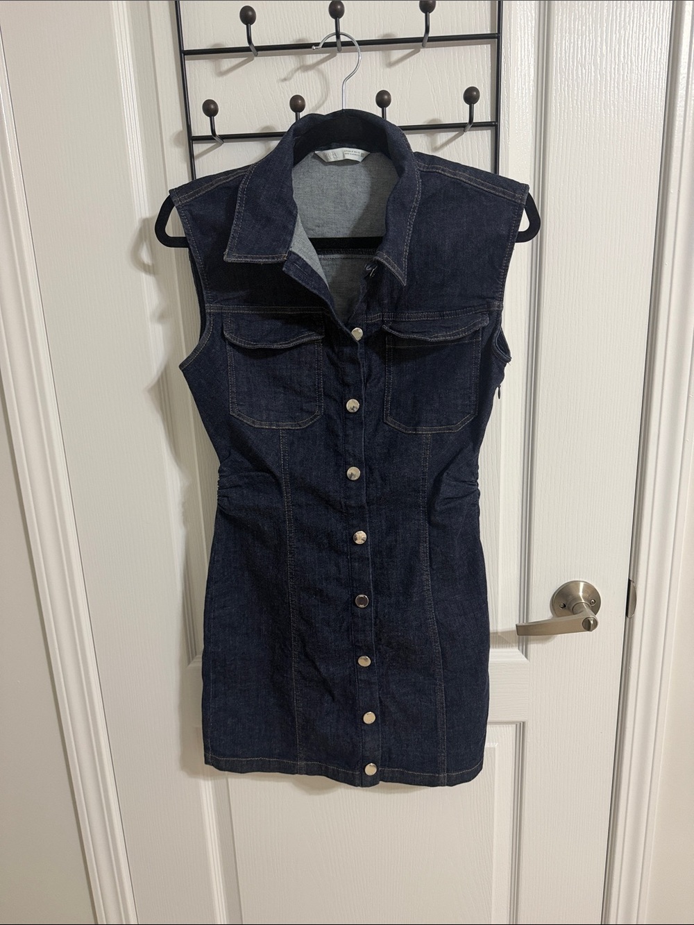 Zara Sleeveless Denim Button-Front Dress